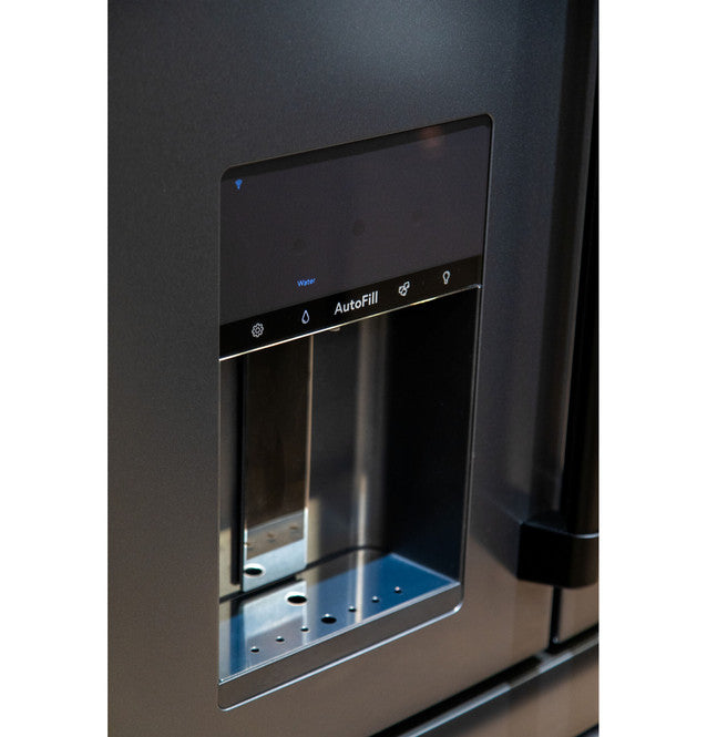 Réfrigérateur intelligent à 4 portes et à portes françaises Café™ ENERGY STAR® de 27,8 pi³ - CVE28DP3ND1