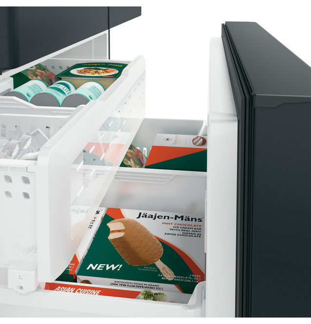 Réfrigérateur intelligent à portes françaises Café™ ENERGY STAR® de 23,1 pi³ à profondeur de comptoir - CWE23SP3MD1