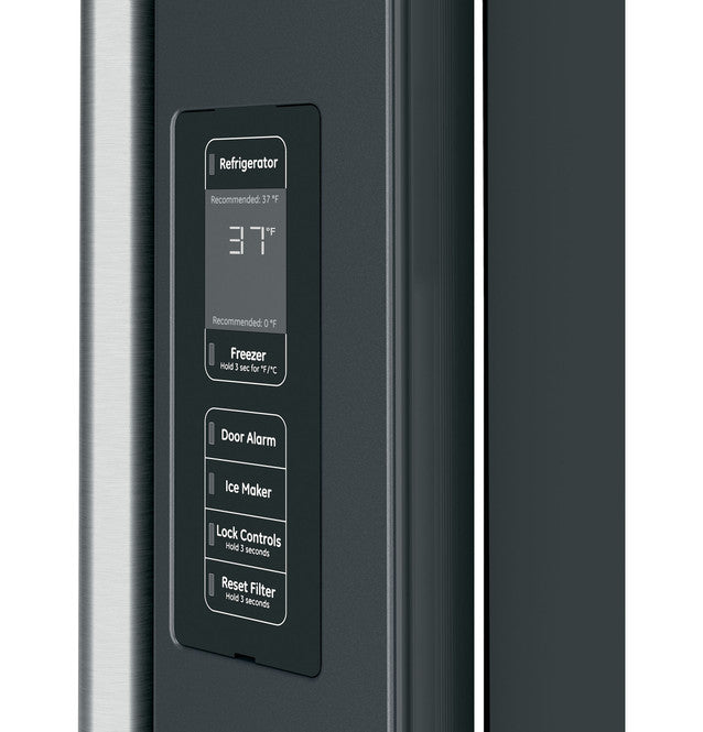 Réfrigérateur intelligent à portes françaises Café™ ENERGY STAR® de 23,1 pi³ à profondeur de comptoir - CWE23SP3MD1