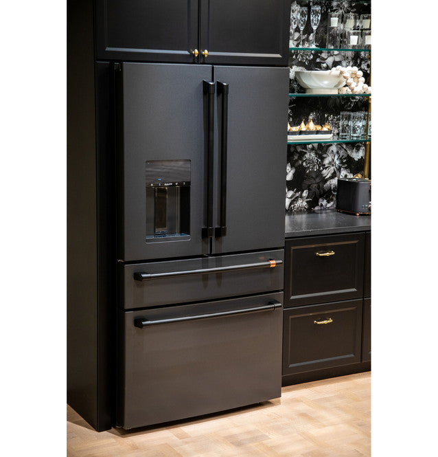 Réfrigérateur intelligent à 4 portes et à portes françaises Café™ ENERGY STAR® de 27,8 pi³ - CVE28DP3ND1