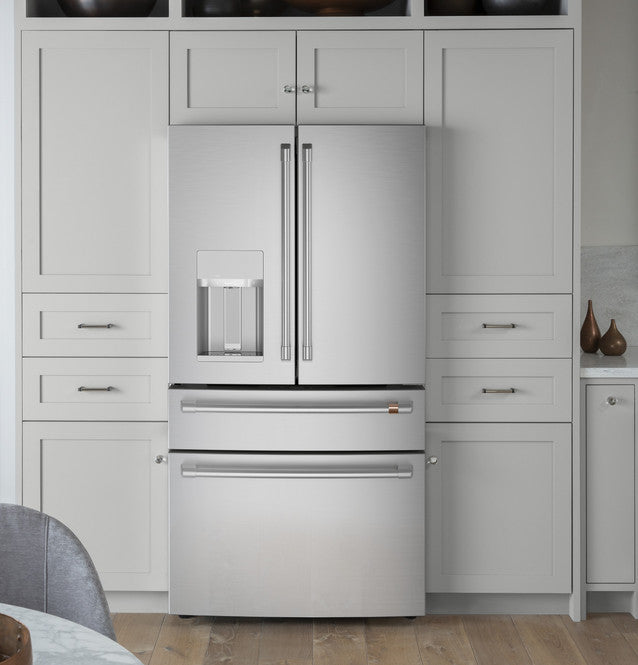 Réfrigérateur intelligent à 4 portes et à portes françaises Café™ ENERGY STAR® de 27,8 pi³ - CVE28DP2NS1