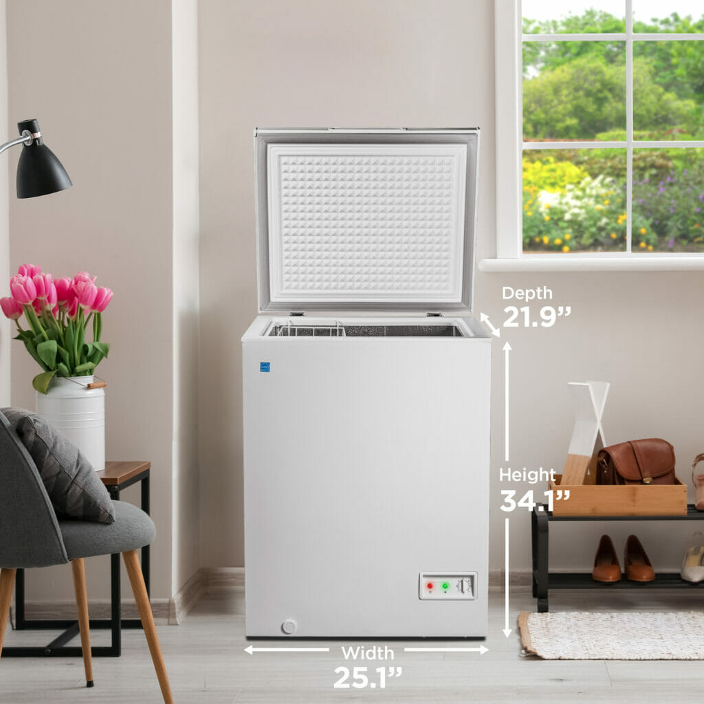 Danby 5.0 cu. ft. Square Model Chest Freezer in White - DCF050A5WDB