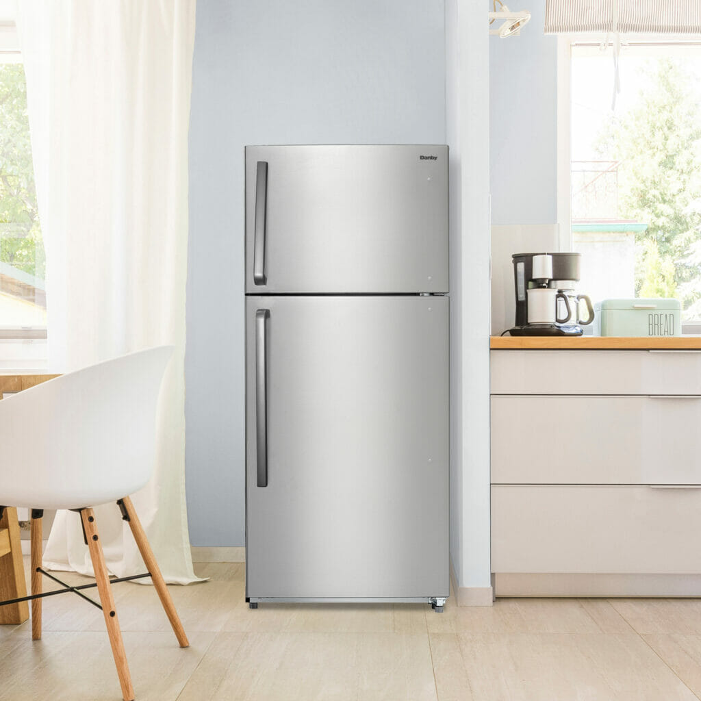Danby 18.1 cu. ft. Apartment Size Fridge Top Mount in Stainless Steel - DFF180E2SSDB