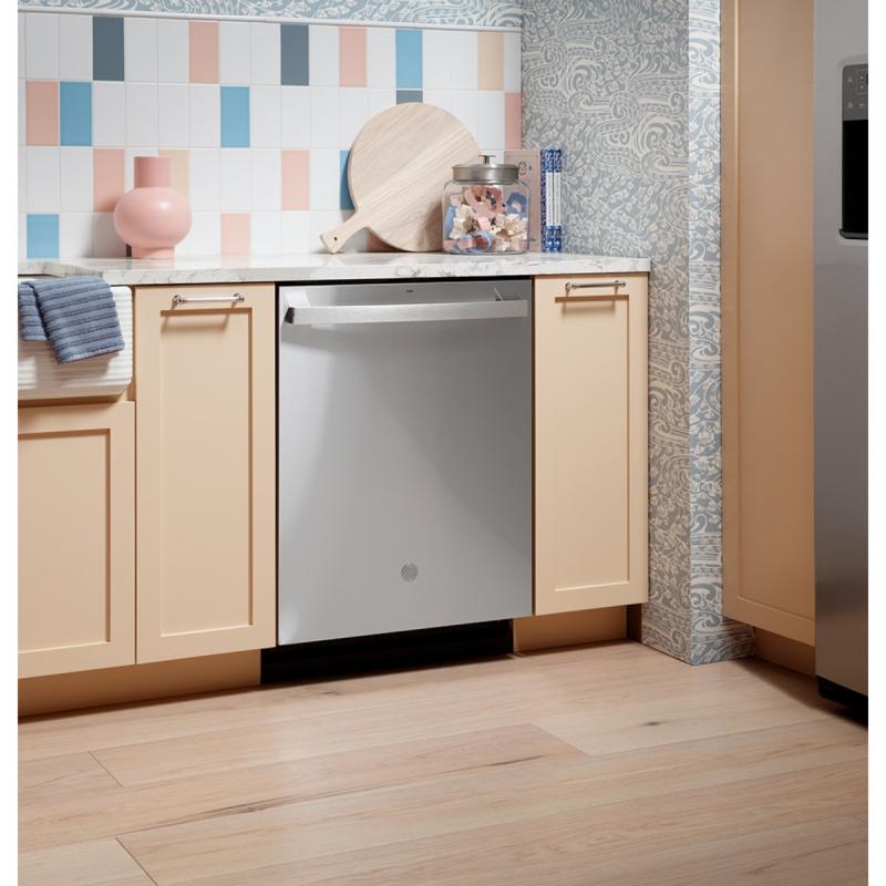 GE Top Control Stainless Steel Interior Dishwasher with Sanitize Cycle - GDT670SYVFS