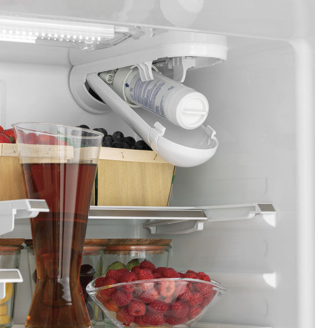 Réfrigérateur à portes françaises à profondeur de comptoir de 18,6 pi3 Café™ ENERGY STAR® - CWE19SP3ND1
