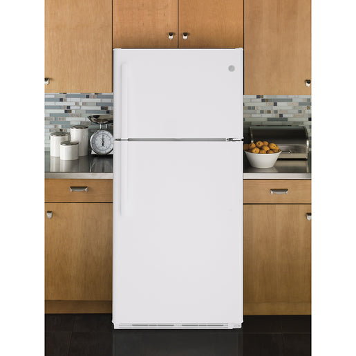 Réfrigérateur à congélateur supérieur GE® de 18 pi³, blanc - GTS18FTLKWW