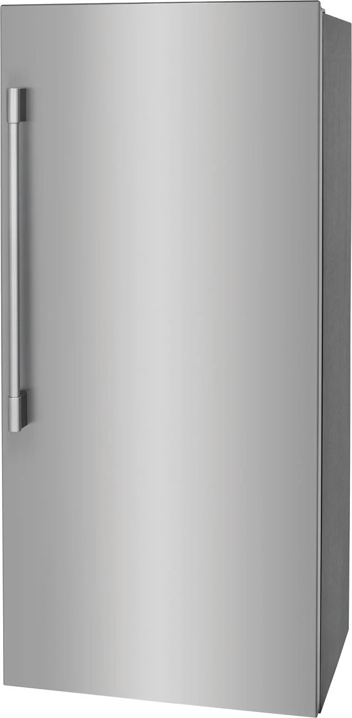 Réfrigérateur à porte simple Frigidaire Professional de 19 pi³ - FPRU19F8WF